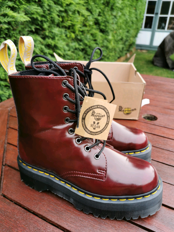 vegan dr martens size 6